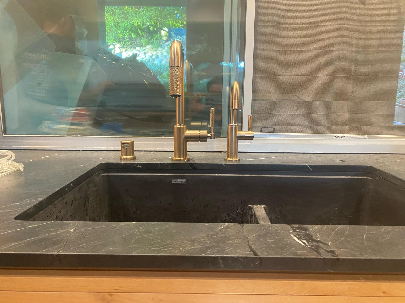 Modern shower remodel by SoCal Emergency Plumbing Dana Point